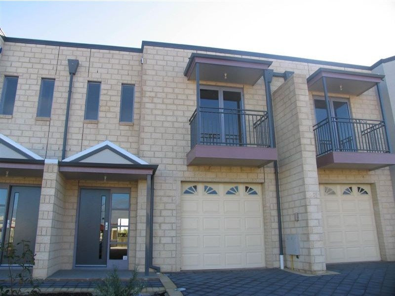 2/20-22 Phillipson Circuit, Mawson Lakes SA 5095