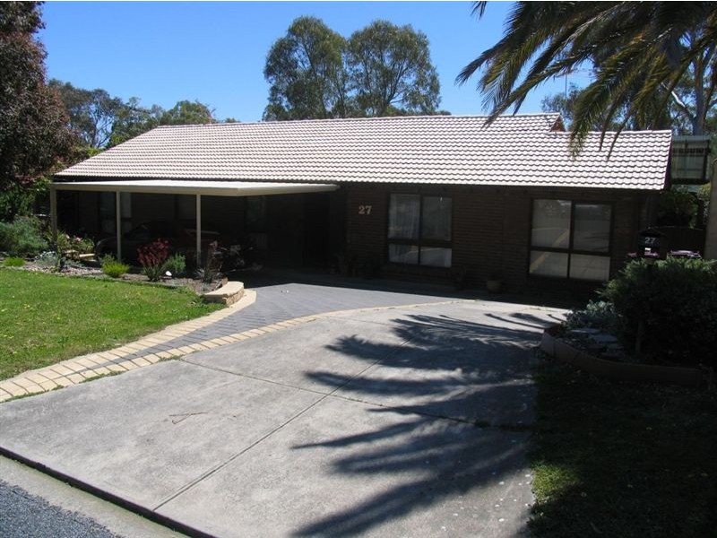 27 Pangari Dve, Fairview Park SA 5126