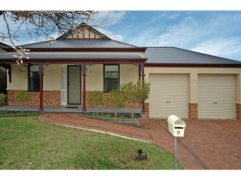 8 Hedgerow Court, Greenwith SA 5125