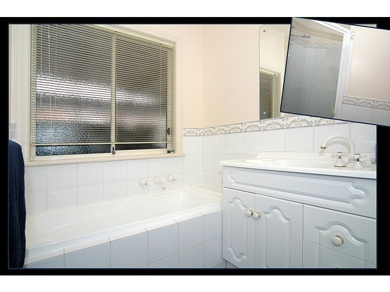 1 Sinclairs Walk, Greenwith SA 5125