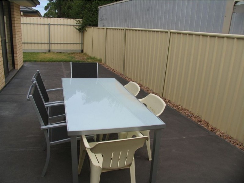 10/4 Baudin Avenue, Fairview Park SA 5126