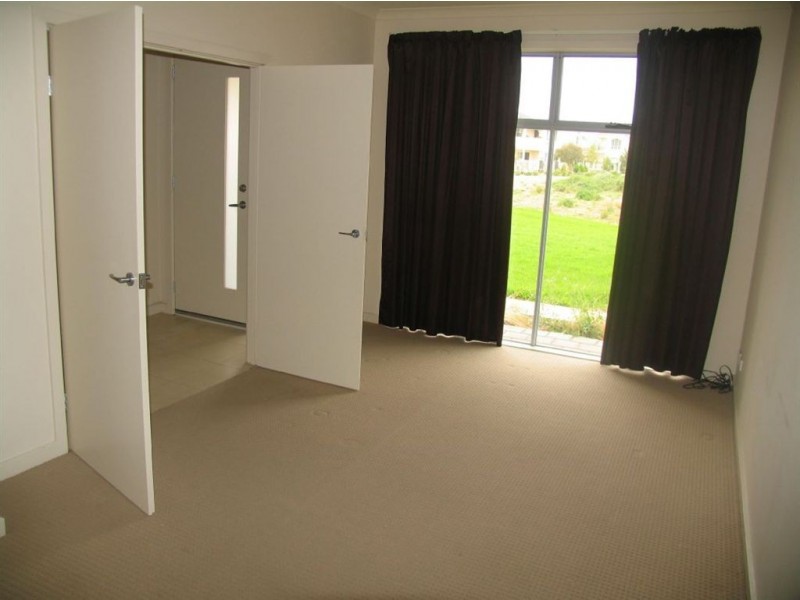 7/135 Sanctuary Drive, Mawson Lakes SA 5095