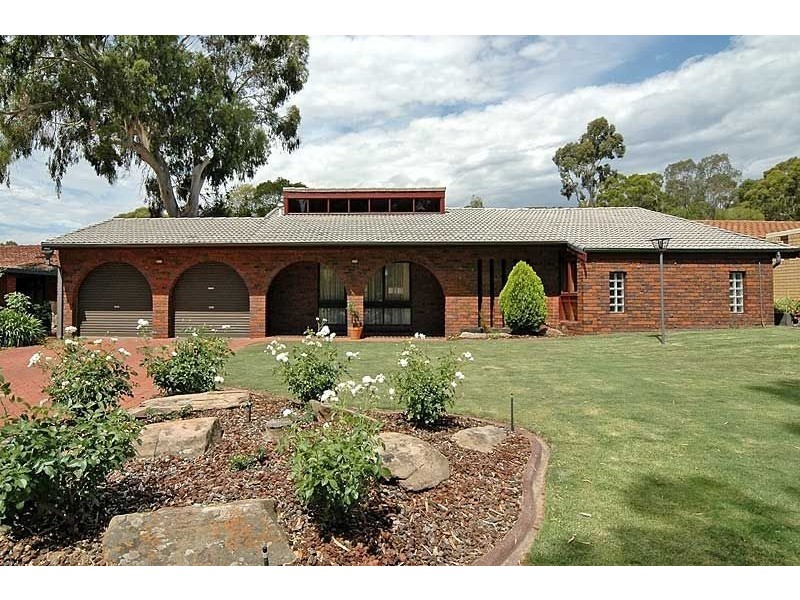 5 Hamilton Road, Fairview Park SA 5126