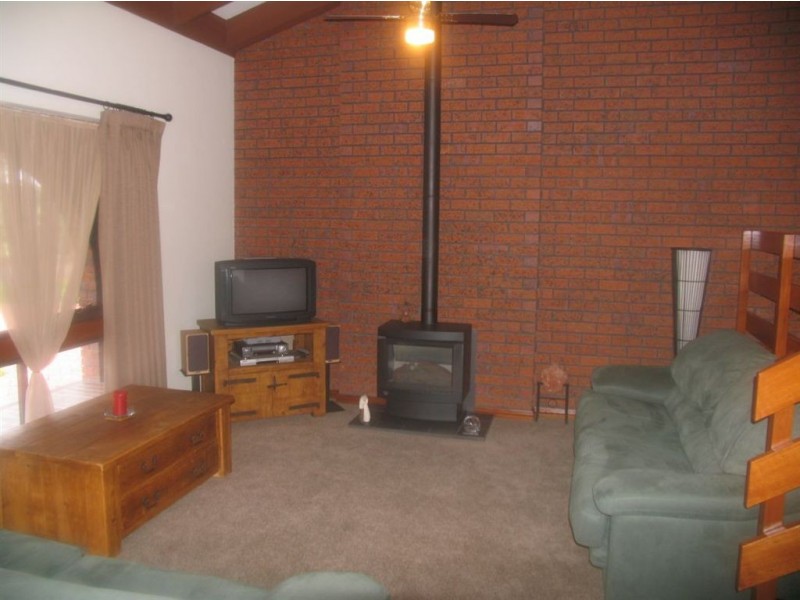 5 Hamilton Road, Fairview Park SA 5126