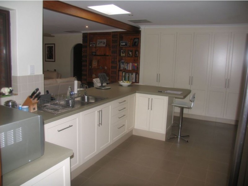 5 Hamilton Road, Fairview Park SA 5126