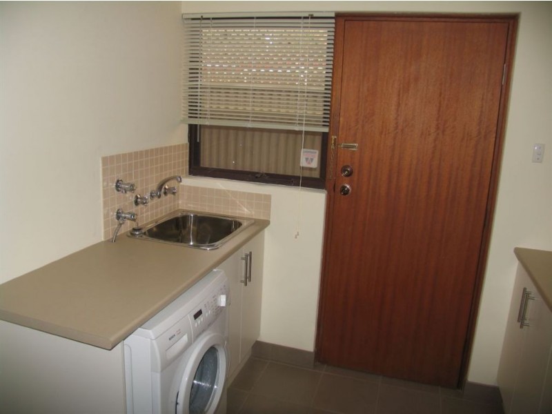 5 Hamilton Road, Fairview Park SA 5126