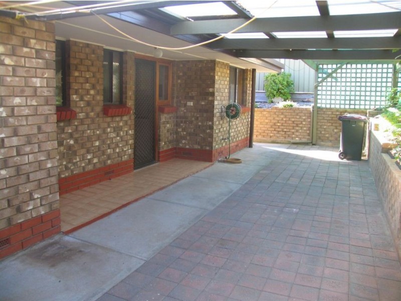 2/2 Burford Crescent, Redwood Park SA 5097