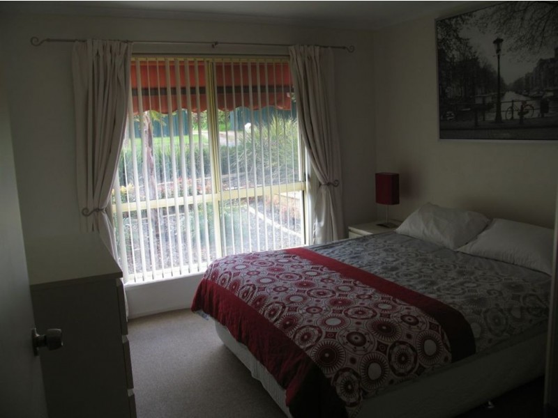 1/1 Hazel grove, Ridgehaven SA 5097