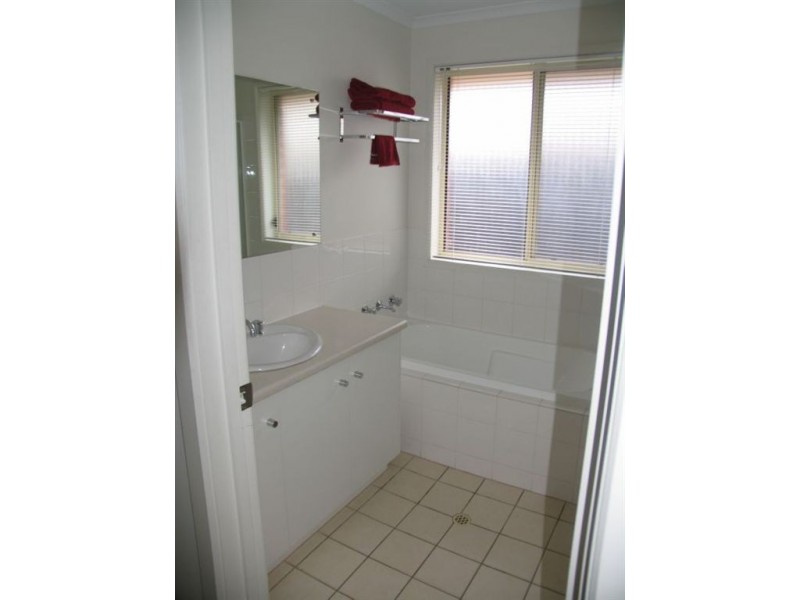 1/1 Hazel grove, Ridgehaven SA 5097