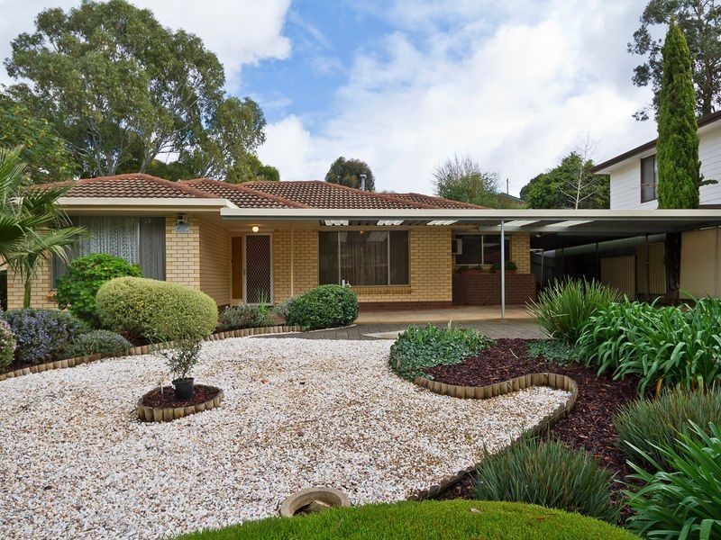 18 Cronulla drive, Redwood Park SA 5097