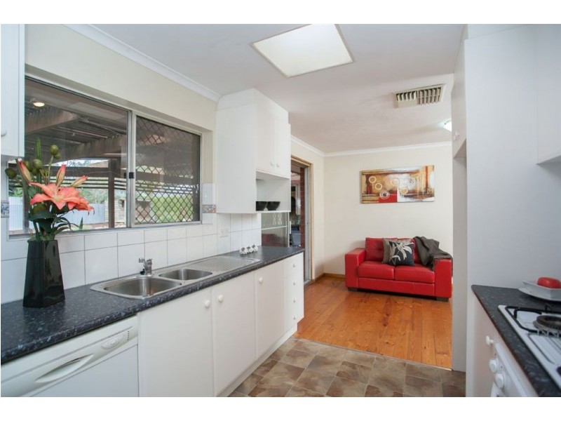 22 Pelsaert Avenue, Fairview Park SA 5126