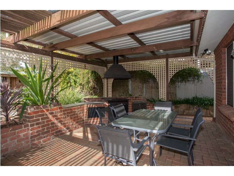 22 Pelsaert Avenue, Fairview Park SA 5126