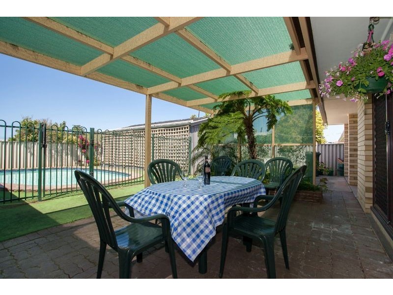 17 Namatjira Ave, Hope Valley SA 5090