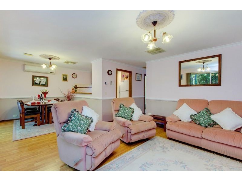 4 Stillwell Court, Greenwith SA 5125