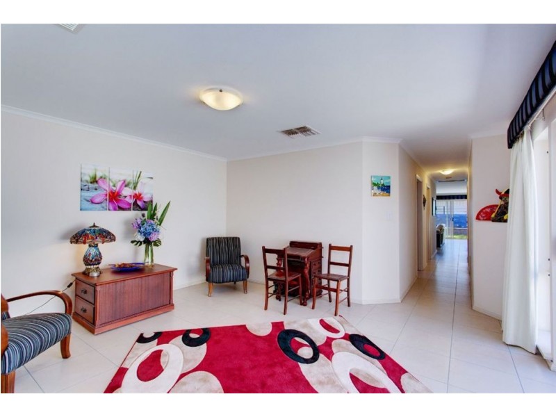 14 Bertana Road, Para Hills West SA 5096