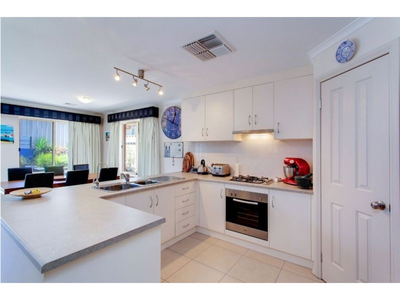 14 Bertana Road, Para Hills West SA 5096