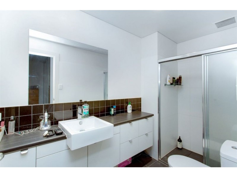 2/30 Metro Parade, Mawson Lakes SA 5095