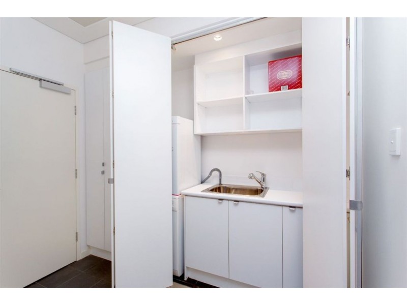 2/30 Metro Parade, Mawson Lakes SA 5095