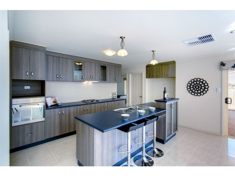 27 Faulding Avenue, Munno Para West SA 5115