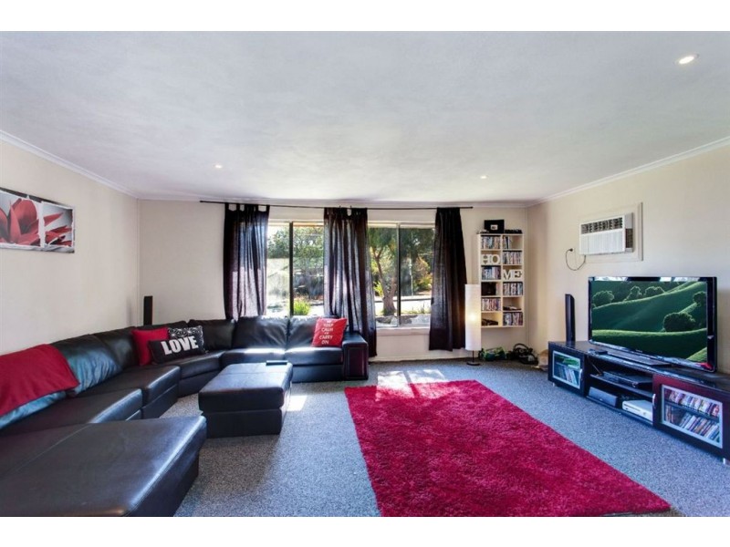 30 Beaminster Road, Elizabeth Park SA 5113