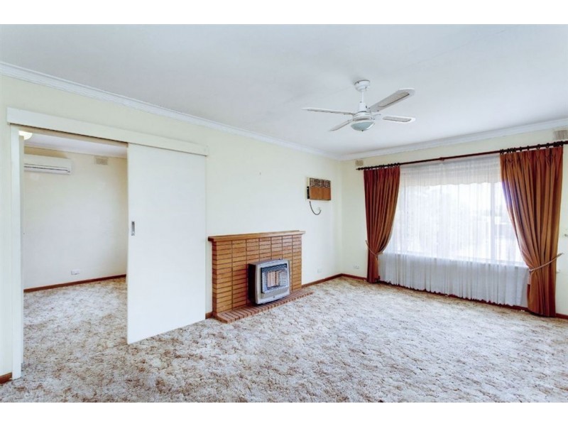 39 Todd Road, Para Hills SA 5096