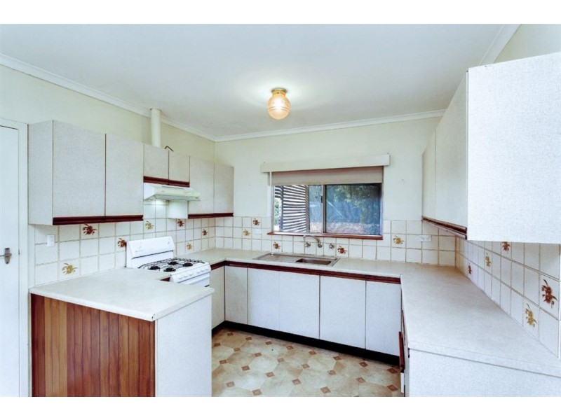 39 Todd Road, Para Hills SA 5096