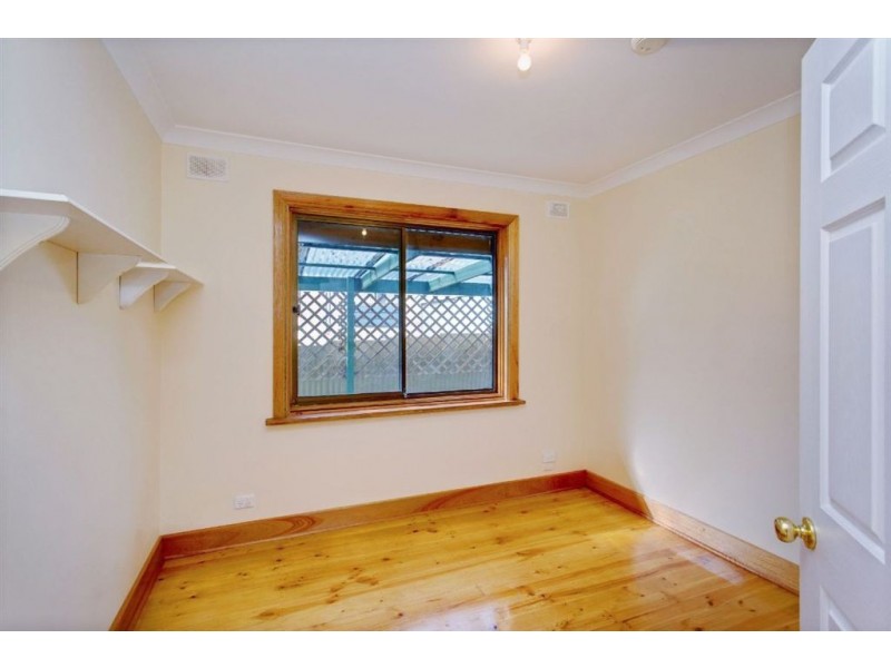 9 Albion Street, Ridgehaven SA 5097