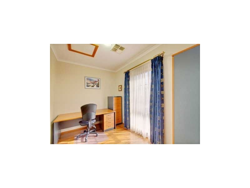 37 Lipson Reach Road, Gulfview Heights SA 5096