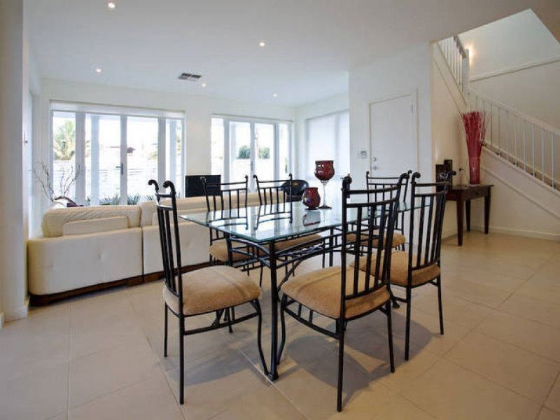 1/8 West Beach Rd, West Beach SA 5024