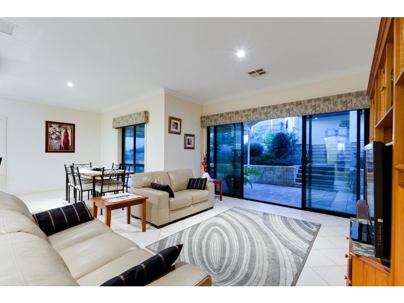 7 Breakwater Court, Gulfview Heights SA 5096
