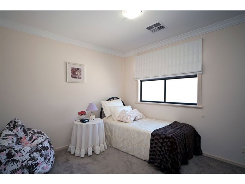 7 Breakwater Court, Gulfview Heights SA 5096