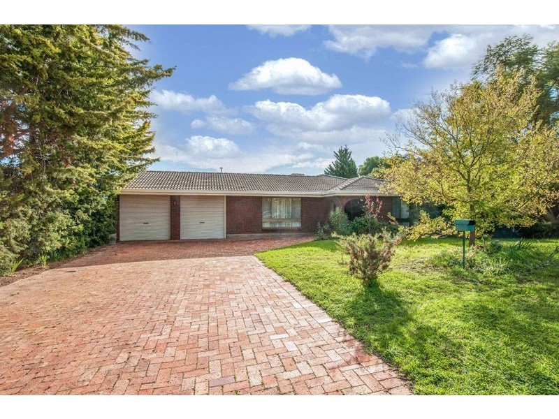 15 Baraga Grove, Modbury Heights SA 5092