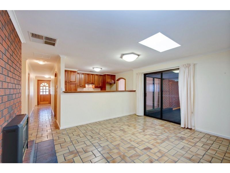 15 Baraga Grove, Modbury Heights SA 5092