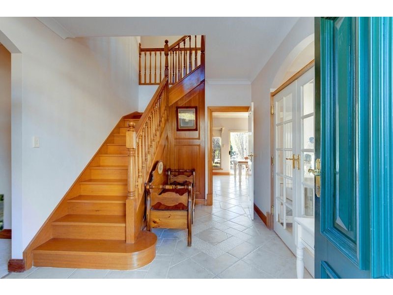 8 Huntingdale Court, Greenwith SA 5125