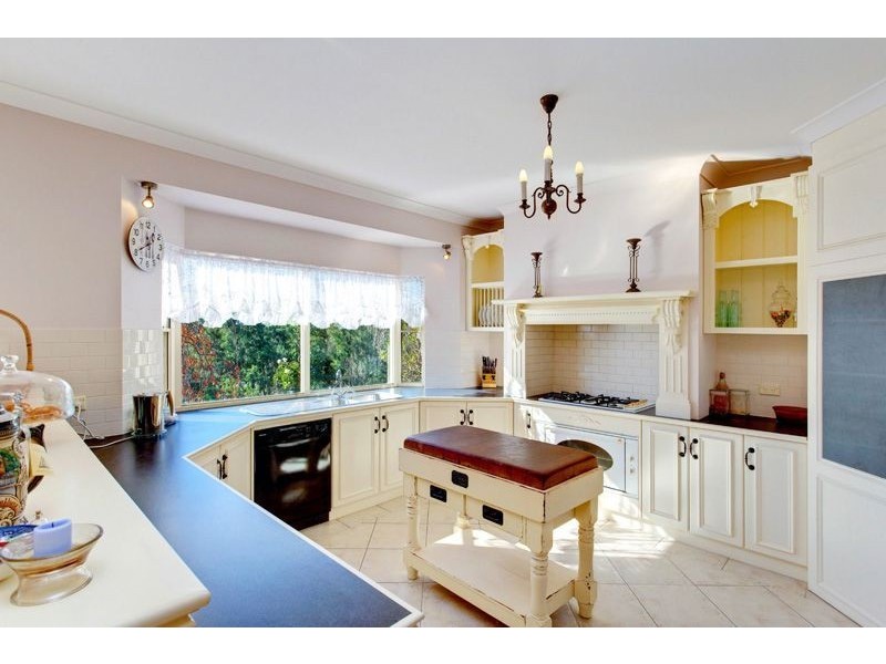 8 Huntingdale Court, Greenwith SA 5125