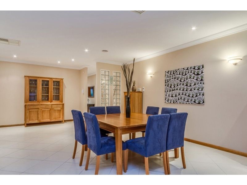 6 Pacific Cct, Salisbury Heights SA 5109