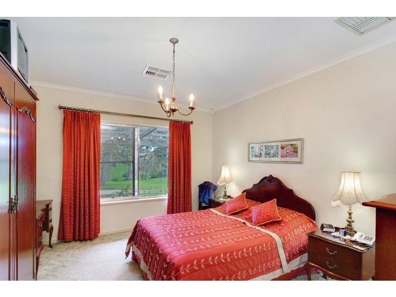 . Contact Agent, Vista SA 5091