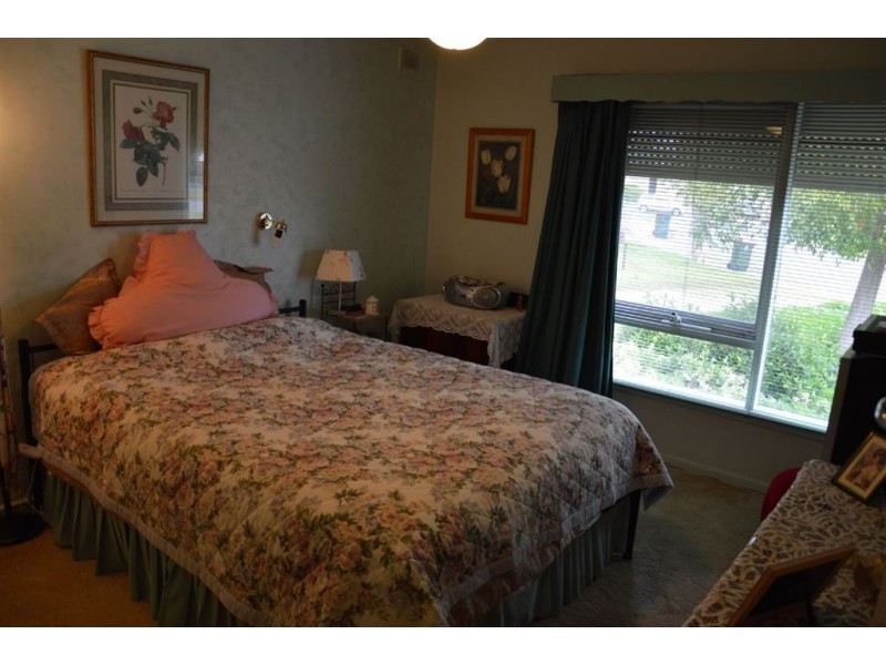 24 Sunburt Street, Ingle Farm SA 5098