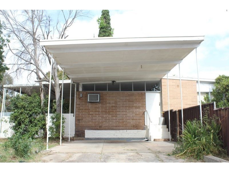 6 Bolton Road, Para Hills SA 5096