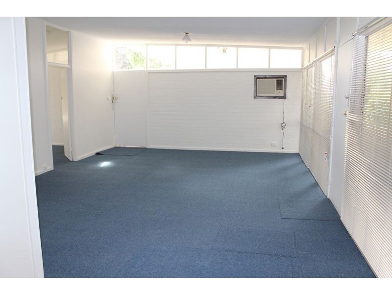 6 Bolton Road, Para Hills SA 5096