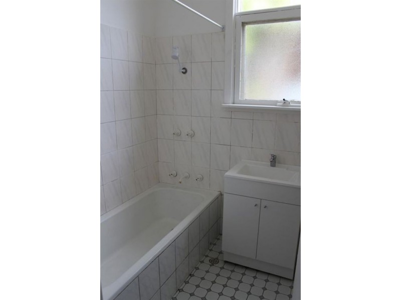 6 Bolton Road, Para Hills SA 5096