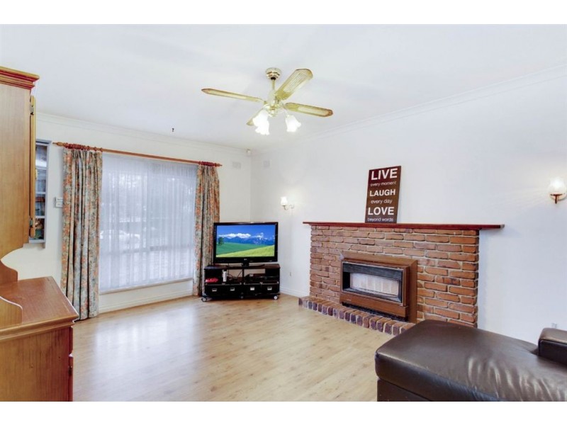 17 Littler Drive, Fairview Park SA 5126