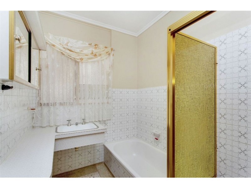 2 Jarman Avenue, Salisbury East SA 5109