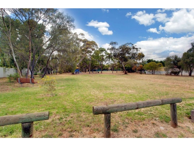 14 Bolton Road, Para Hills SA 5096