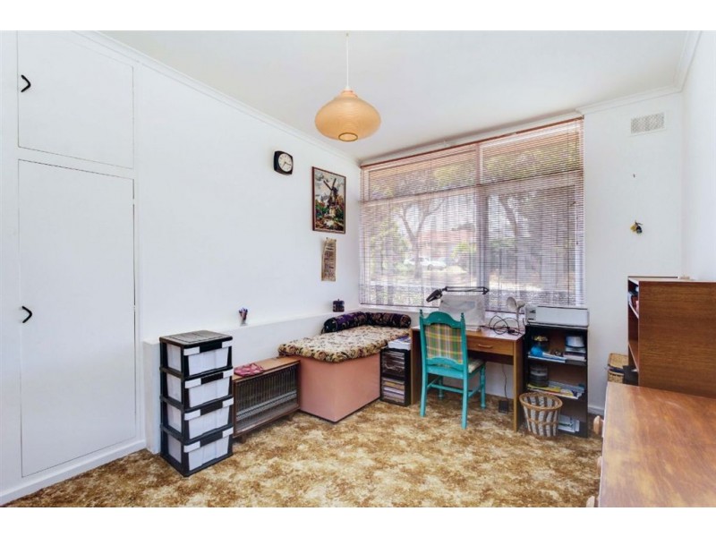 14 Bolton Road, Para Hills SA 5096