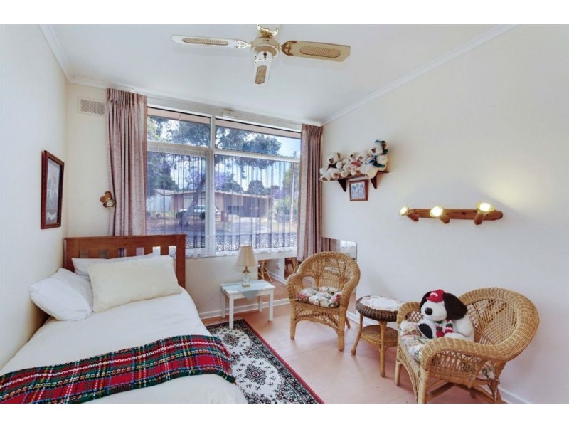 14 Bolton Road, Para Hills SA 5096