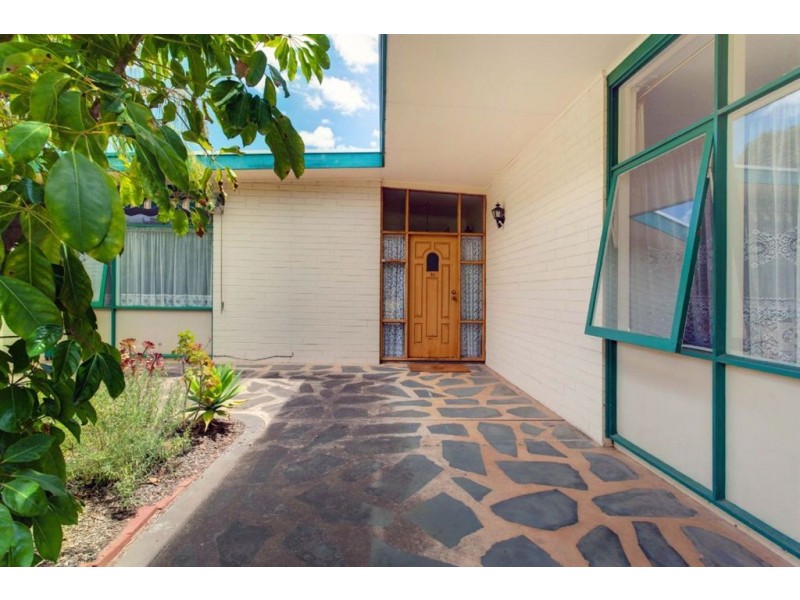 14 Bolton Road, Para Hills SA 5096