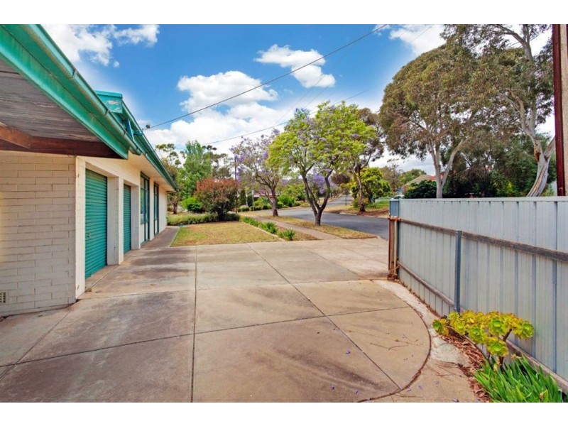 14 Bolton Road, Para Hills SA 5096