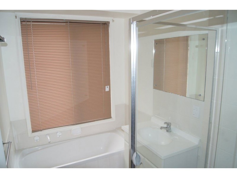 1/6 Heysen Avenue, Hope Valley SA 5090