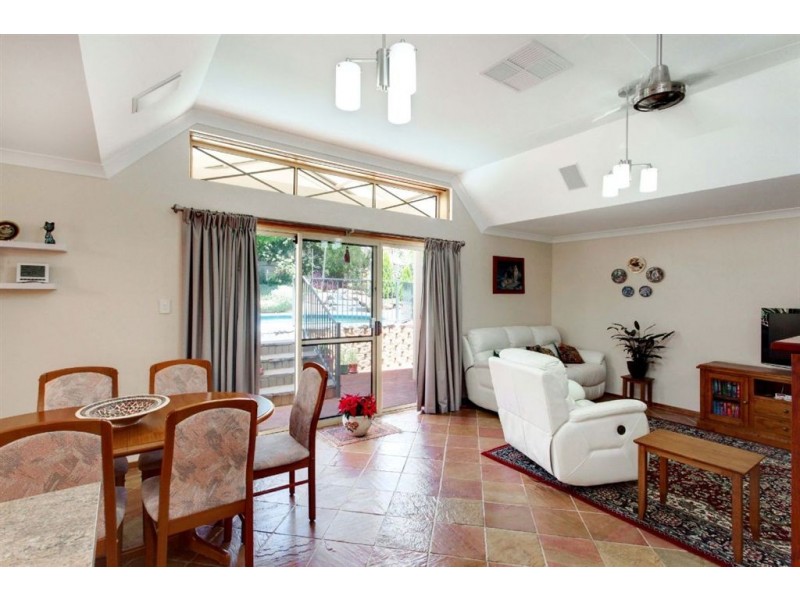 13 Brooklyn Chase, Greenwith SA 5125